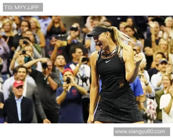 看台上足球明星女友的时尚风采与生活点滴揭秘